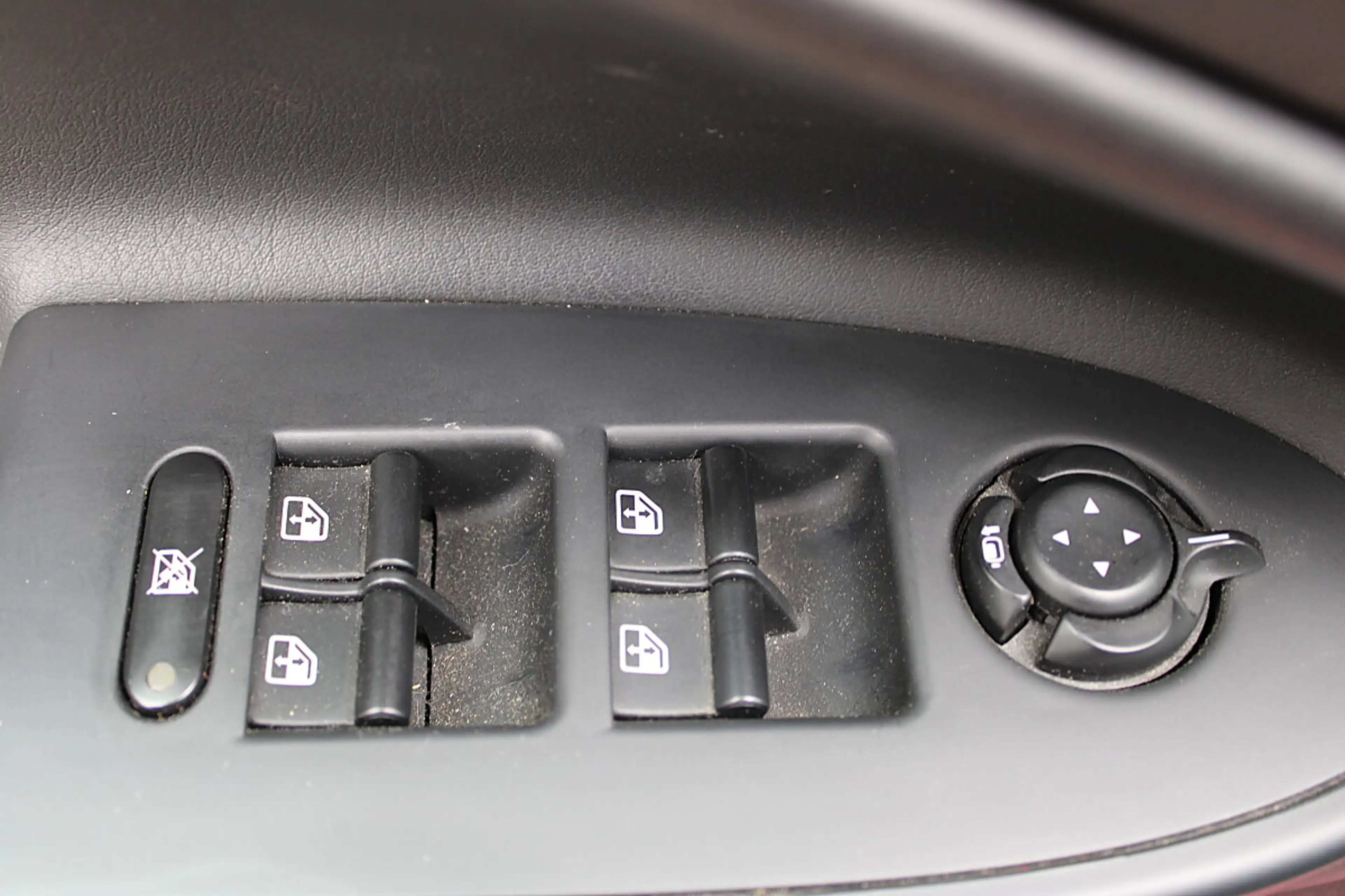 Alfa Romeo Giulietta Super 1,6 JTDM-2 120 TCT — photo 13