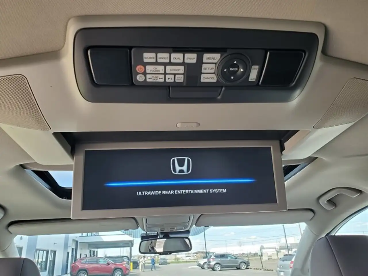 Honda Odyssey снимка Honda Odyssey