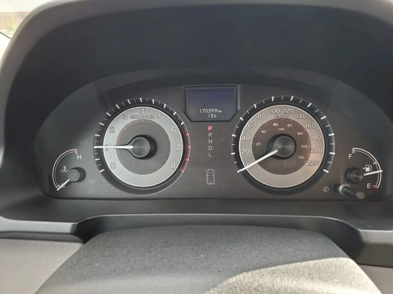 Honda Odyssey снимка Honda Odyssey