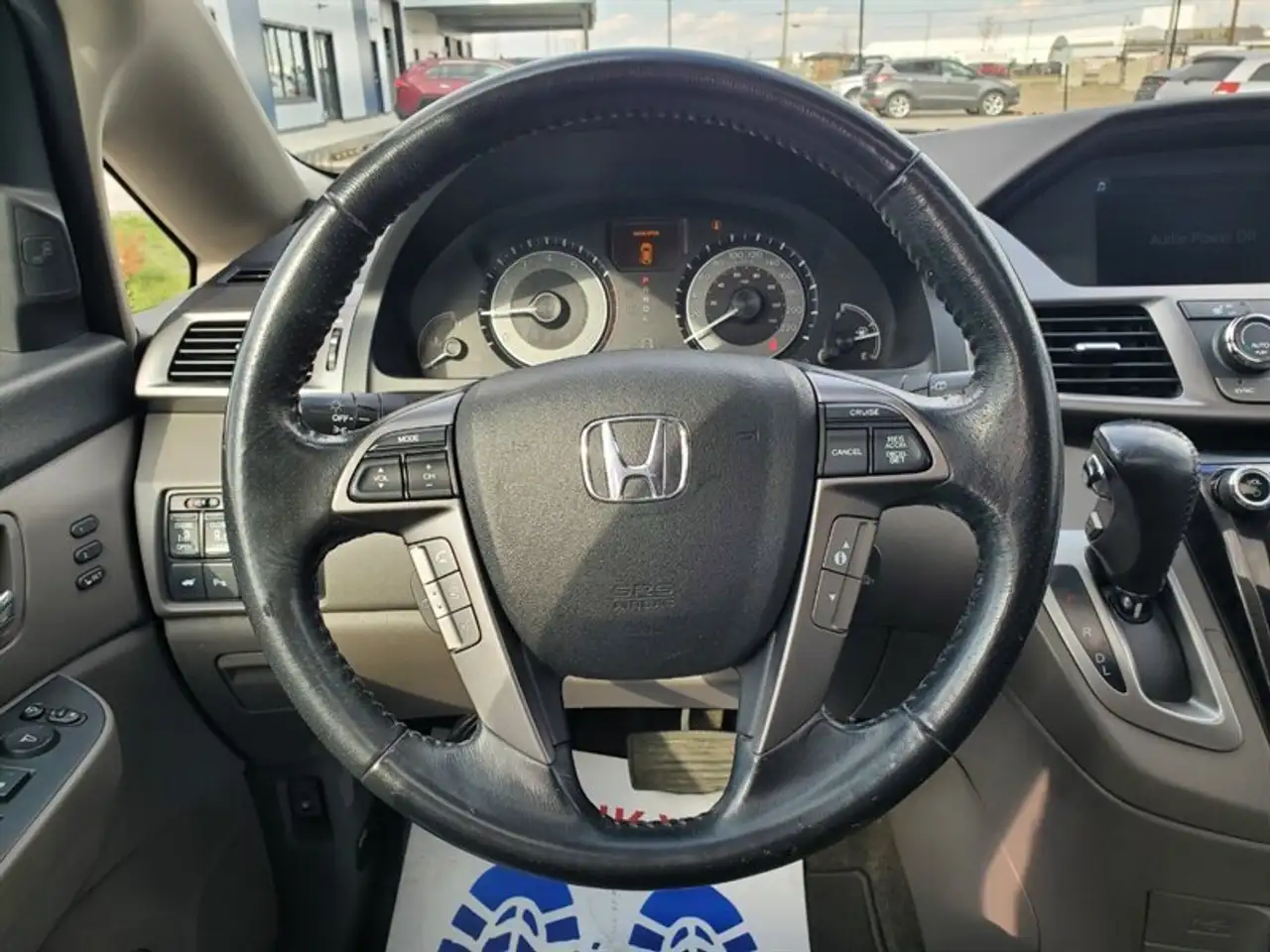 Honda Odyssey снимка Honda Odyssey