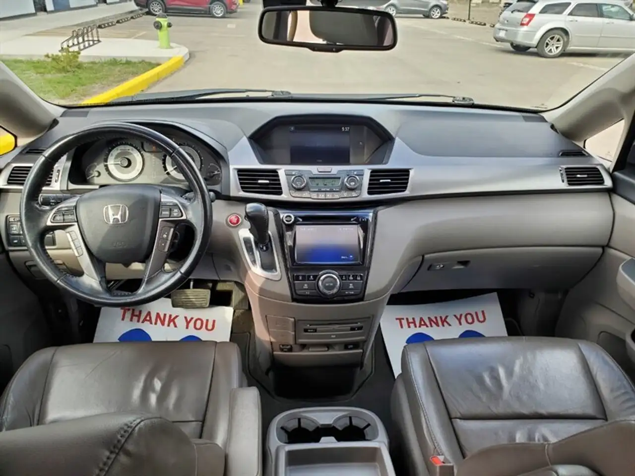 Honda Odyssey снимка Honda Odyssey