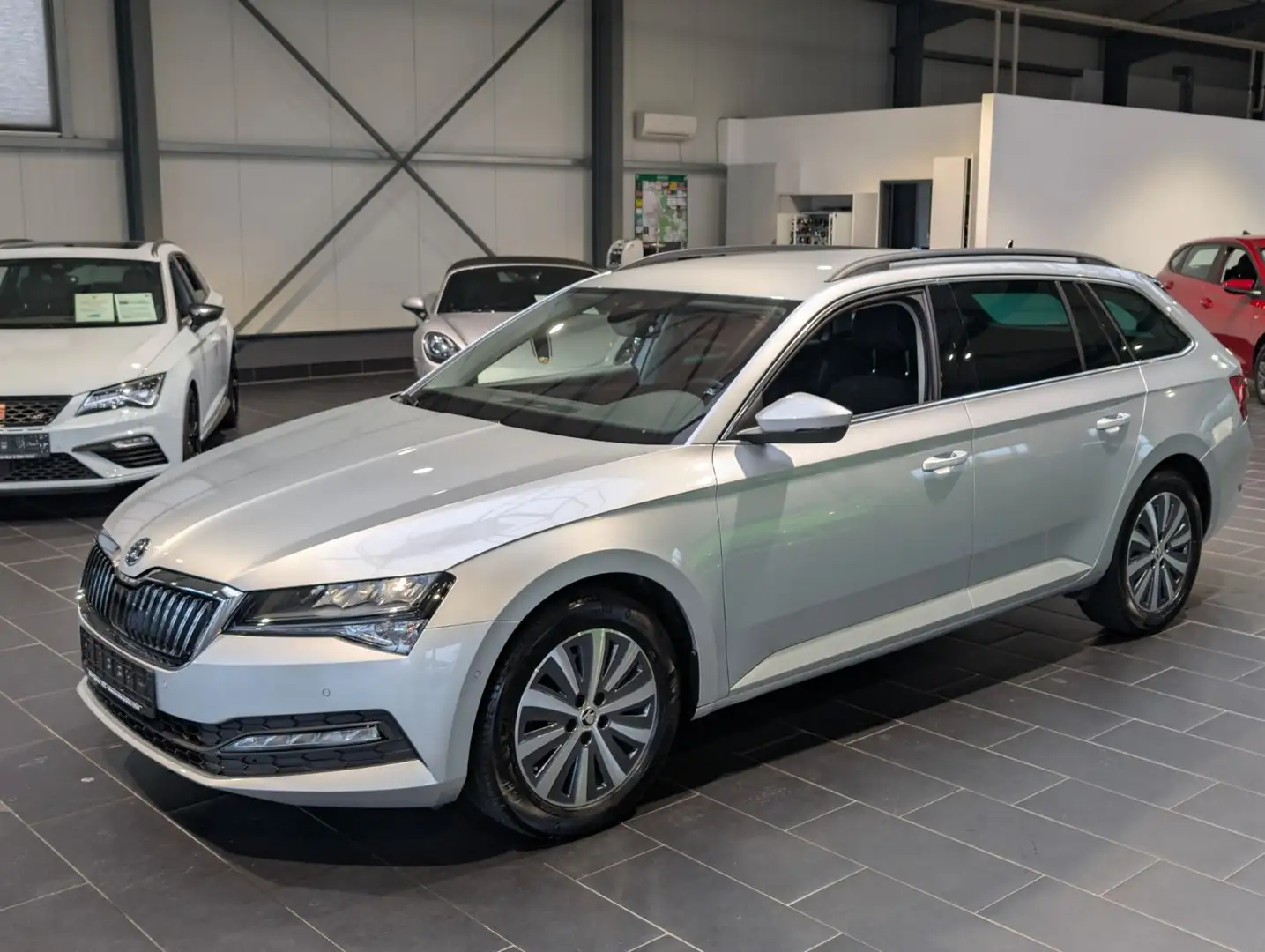 Skoda Superb Combi 2.0 TDI DSG Ambition 1.Hand Argent - 1