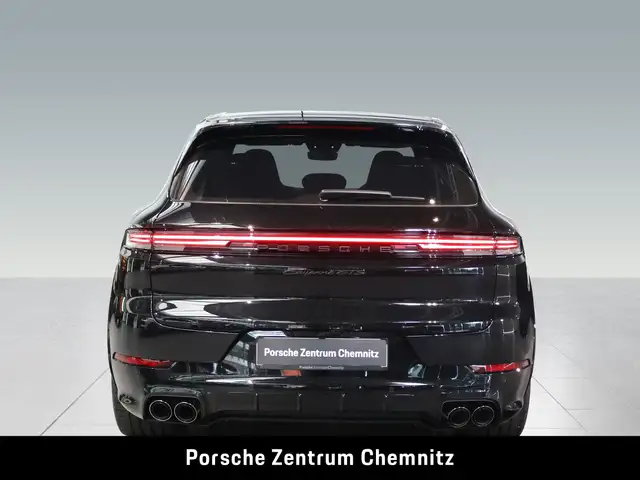 Porsche Cayenne view 5