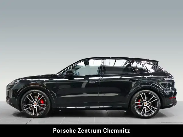 Porsche Cayenne view 2