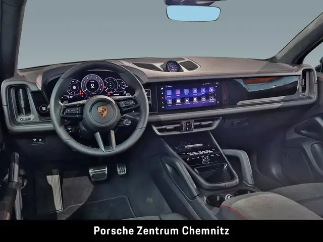 Porsche Cayenne view 7