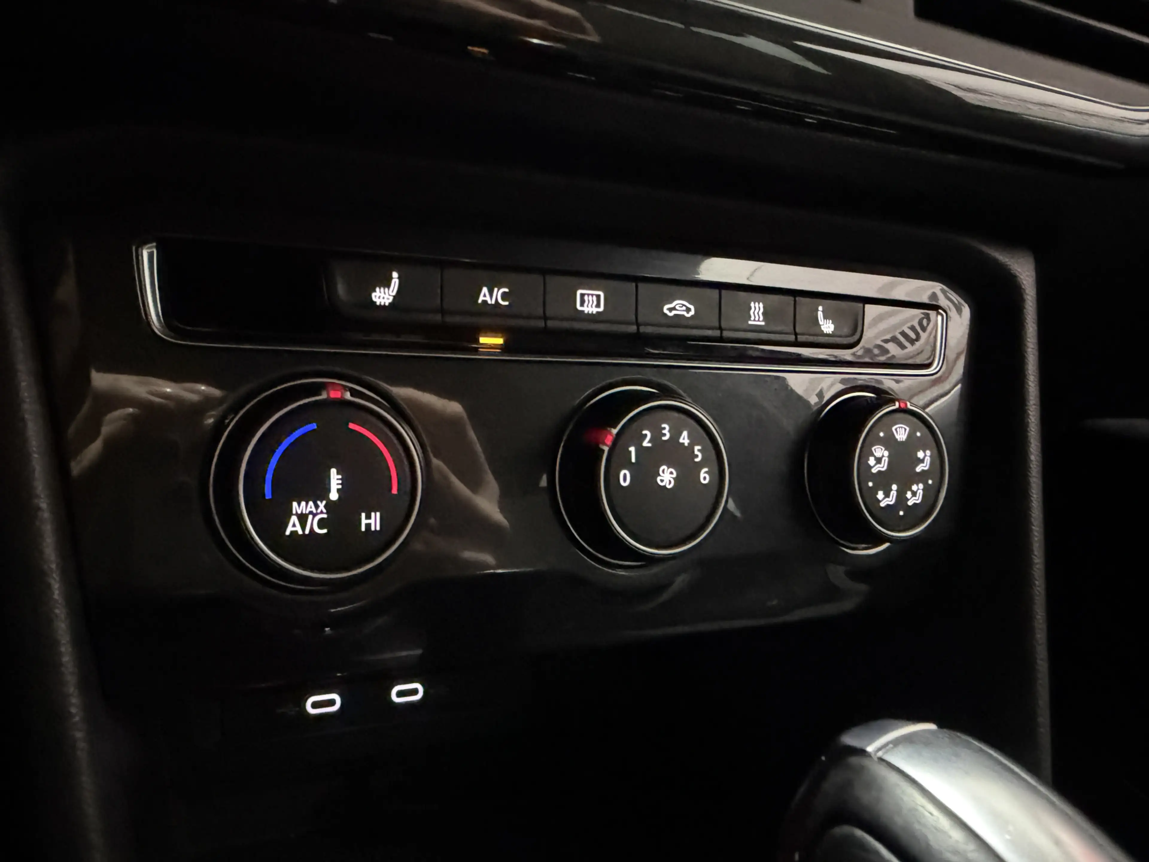 SEAT Tarraco 1.5 TSI Style - CarPlay / Camera / Lane assist — photo 21