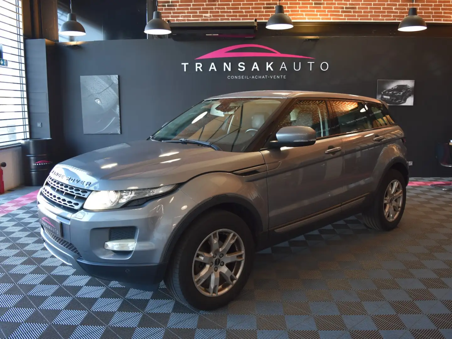 Land Rover Range Rover Evoque TD4 150 PURE Gris - 1