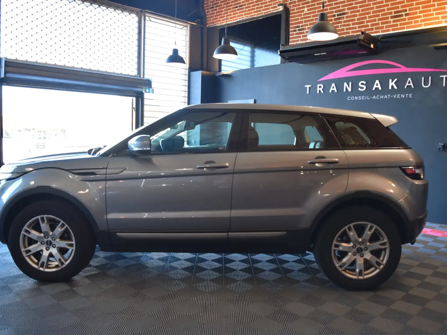 Land Rover Range Rover Evoque PURE Gris - 2