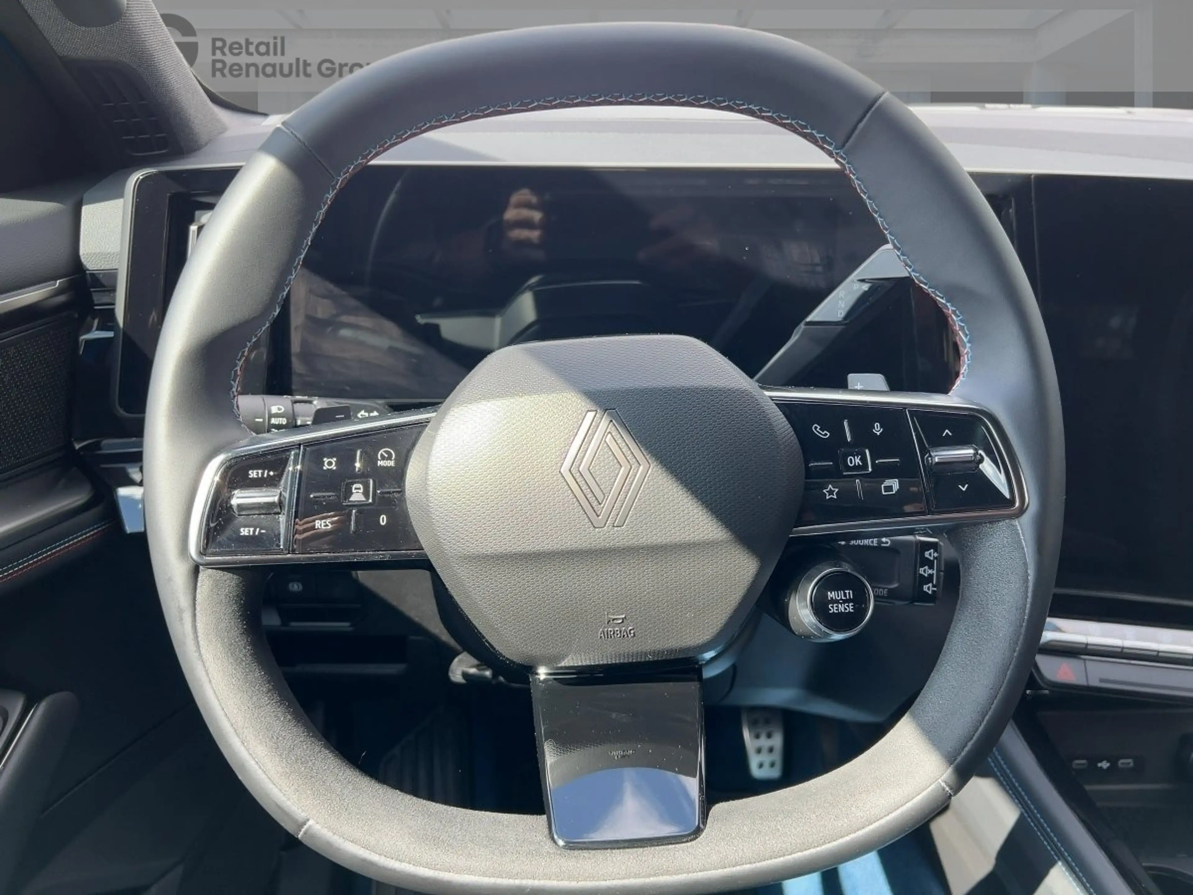 Renault Rafale ATELIER ALPINE 4x4 E-TECH PLUG-IN HYBRID 300 8 FACH BEREIFT — photo 11