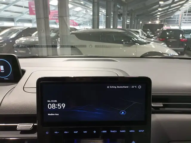 Hyundai Staria view 11