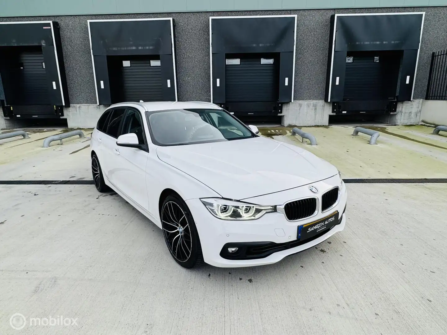 BMW 318 3-serie Touring 318i Camera Clima Stoelverw Led Wit - 2