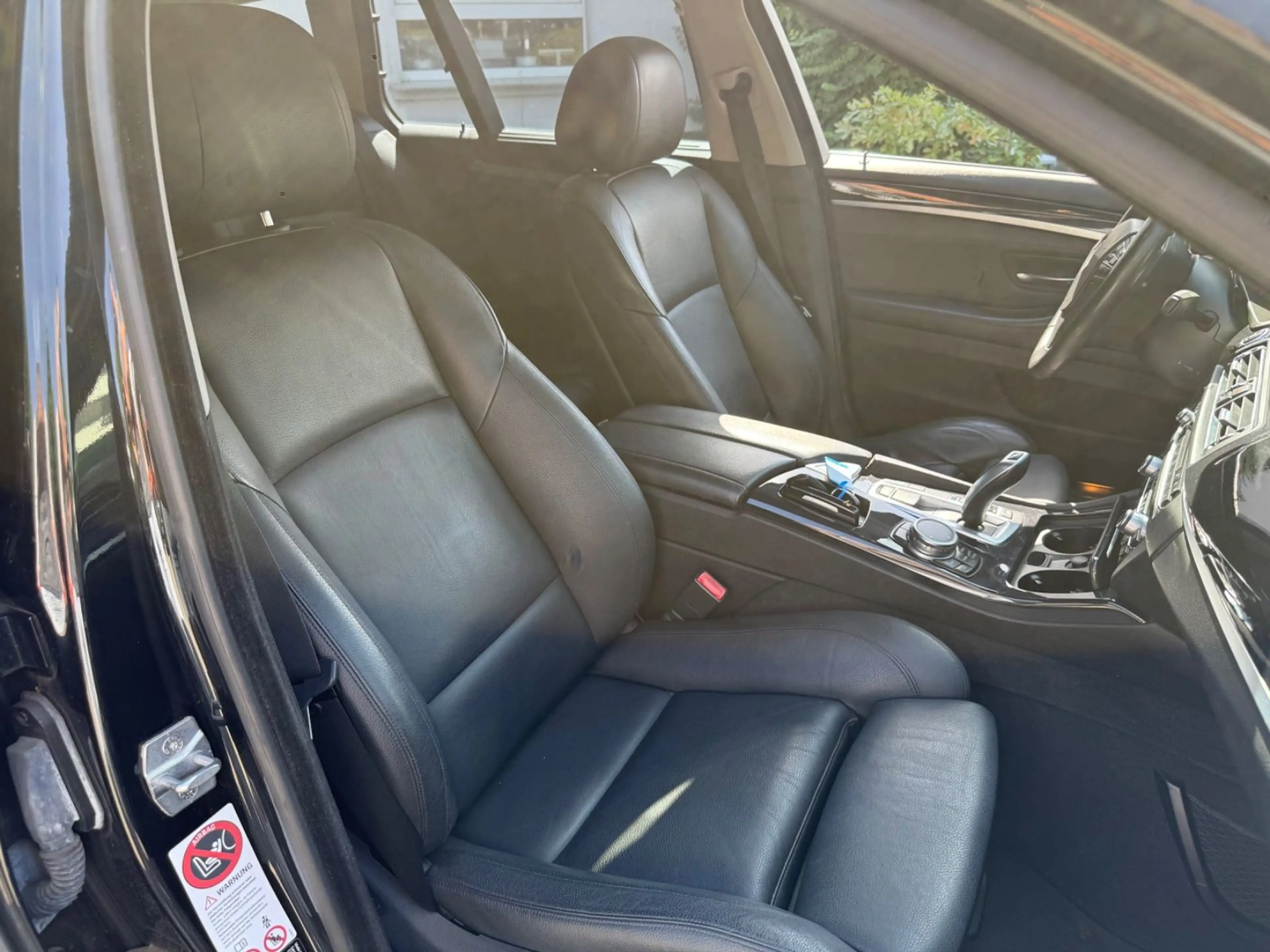 BMW 520 d Touring Steptronic·Standheizung·Xenon·Pano — photo 12