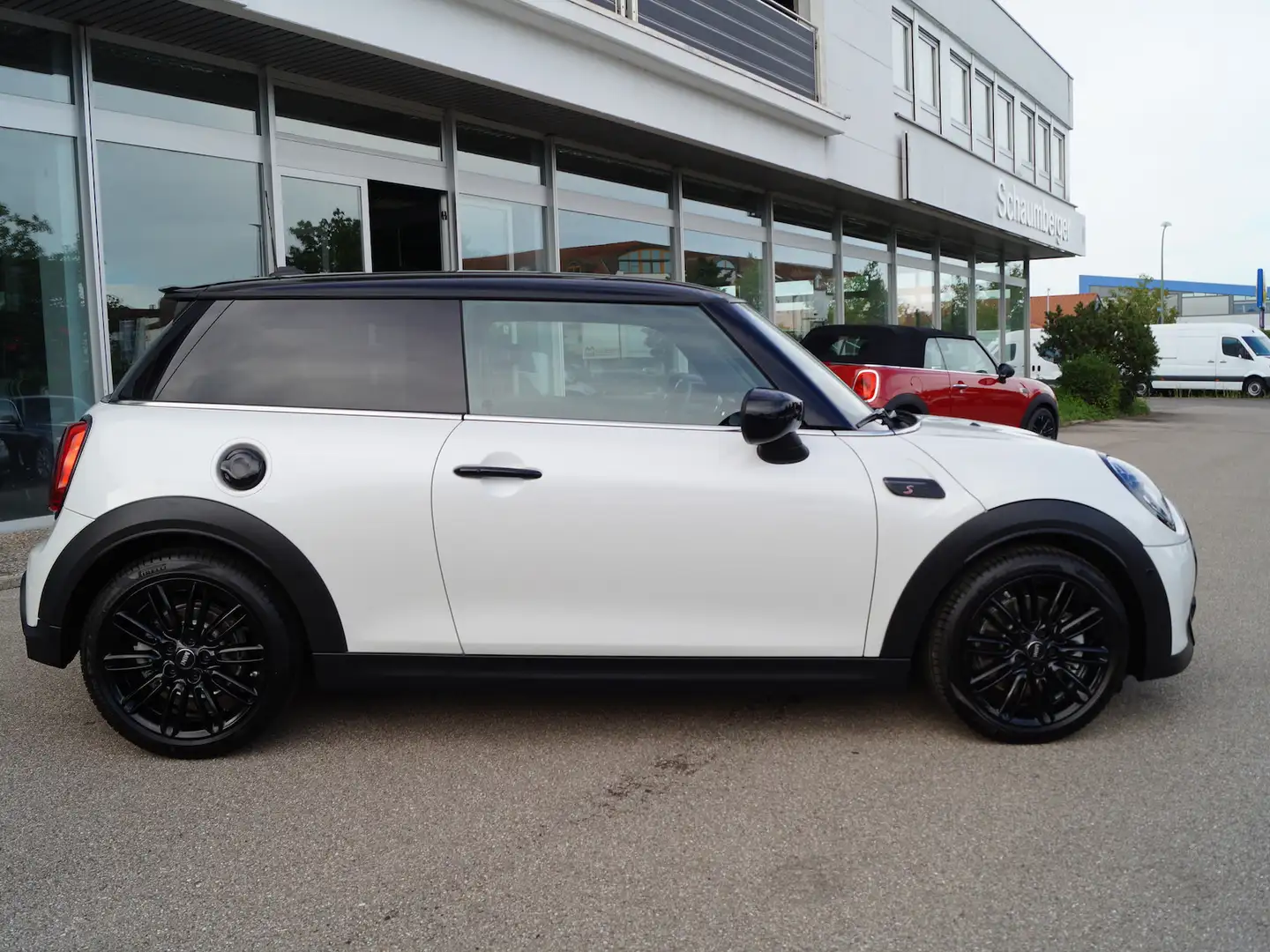 MINI Cooper S Aut. Classic Trim * Navi * Leder * LED Weiß - 2