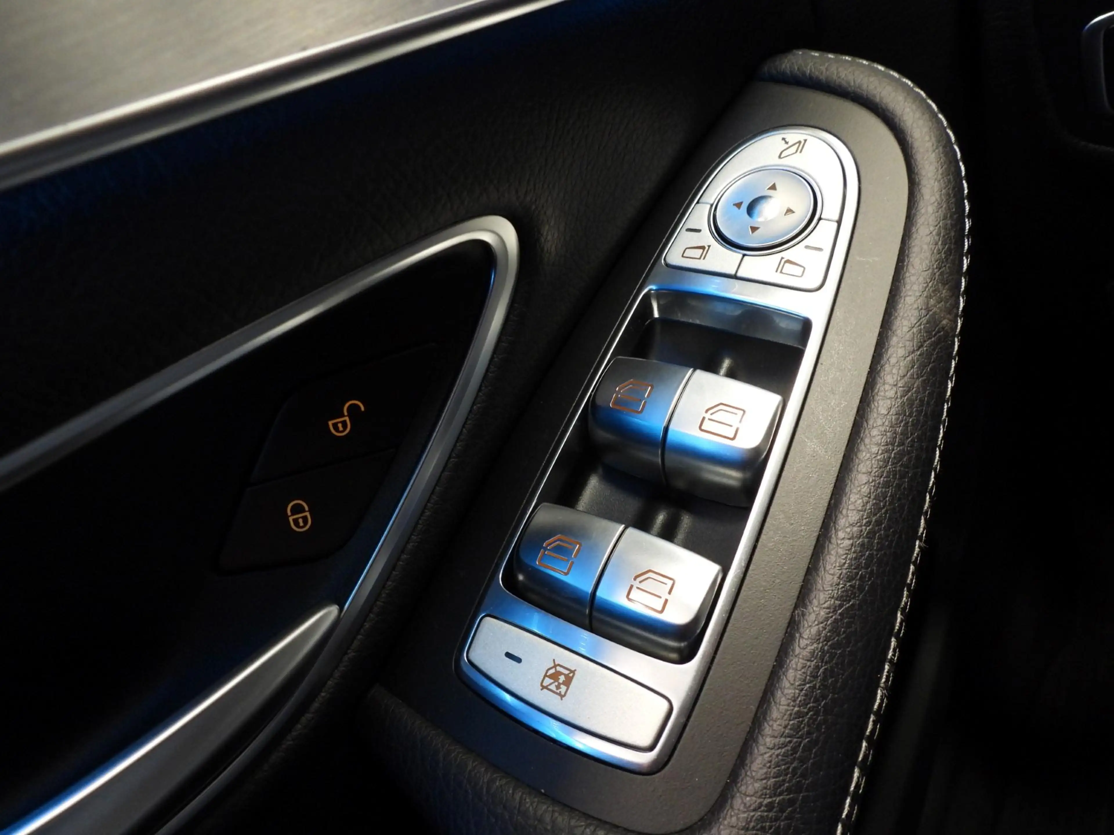 Mercedes-Benz C 350 Estate C350e Sport Edition LEER/SCHUIFDAK/LED/18"L — photo 24