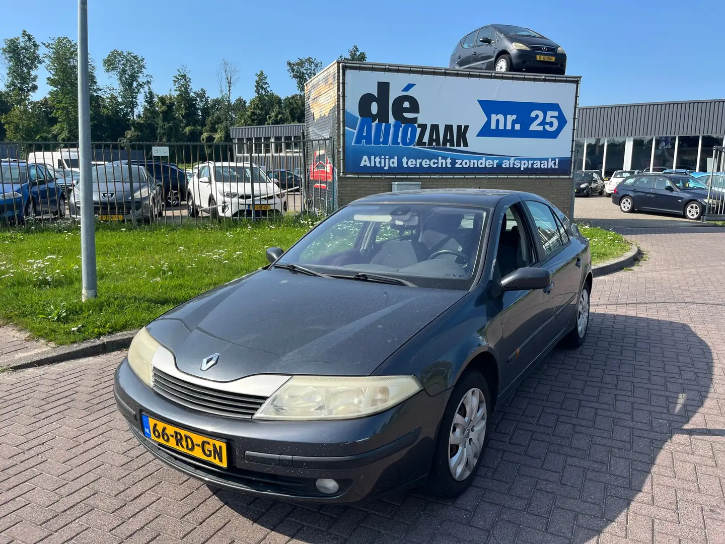 Renault Laguna 1.6-16V Expression NW Keuring Grijs - 1