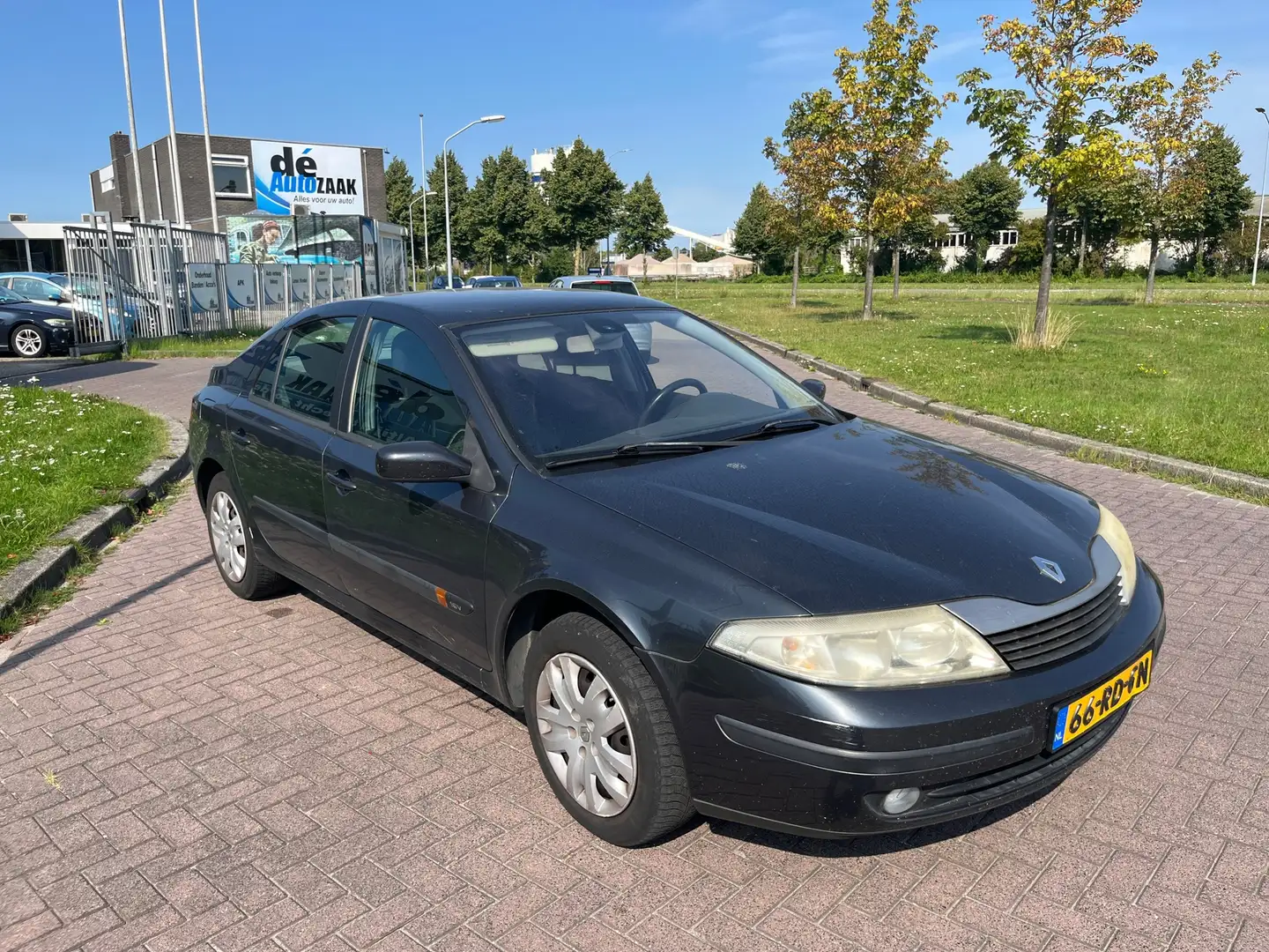 Renault Laguna 1.6-16V Expression NW Keuring Grijs - 2
