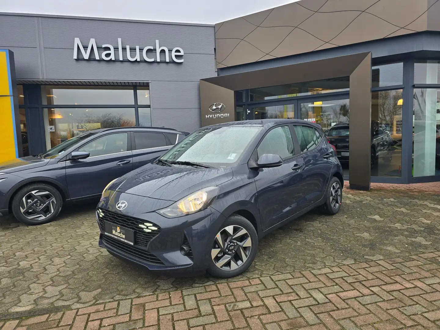Hyundai i10 FL (MY25) 1.0 Benzin (63 PS) 5-AMT 2WD Trend Grau - 2