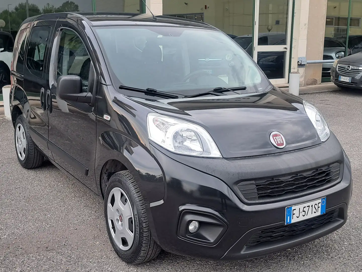 Fiat Qubo Qubo 2017 1.4 8v Easy 77cv SOLO 29.000 KM Nero - 1