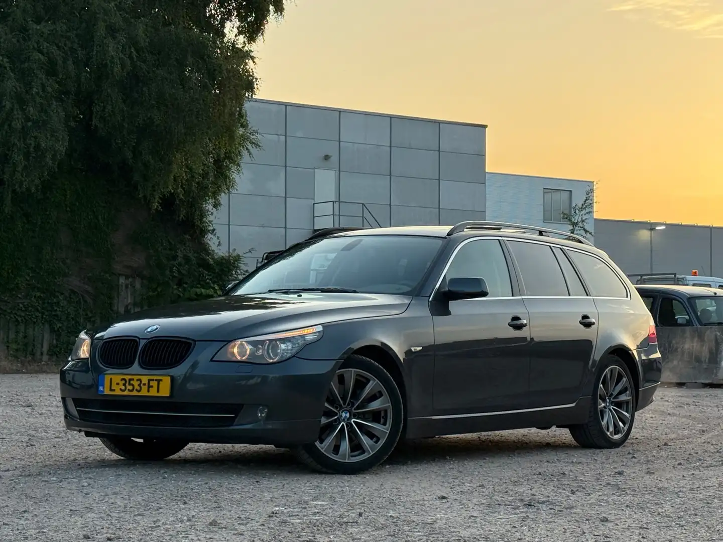 BMW 525 5-serie Touring 525i/PANODAK/VELGEN/XENON Gris - 1