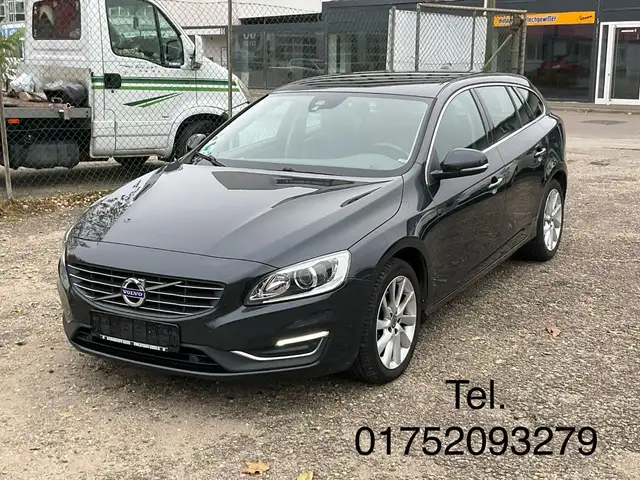 Volvo V60 Summum T3 Autom * Leder * Navi * Xenon !