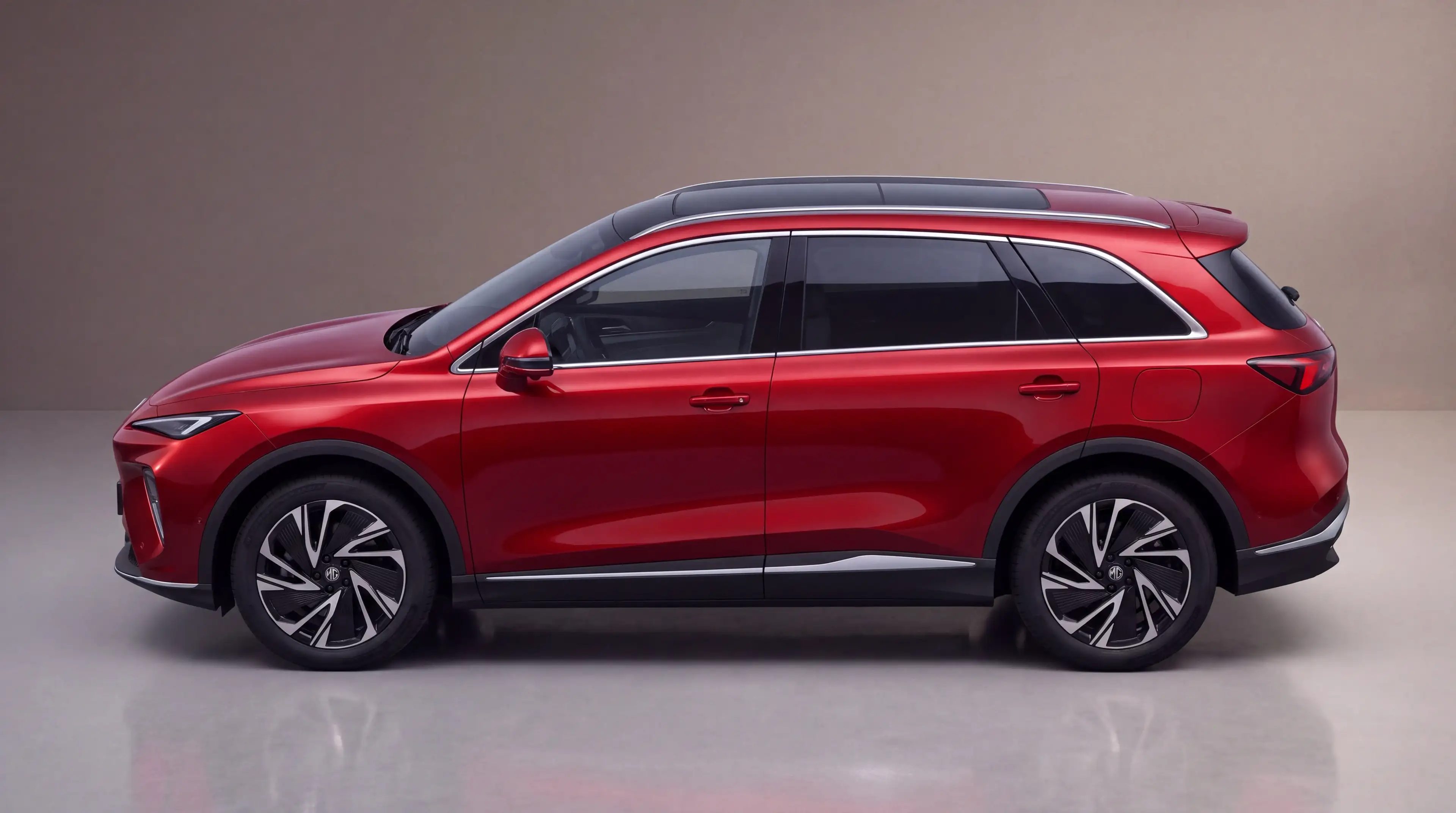 MG MGS6 EV 77 kWh 4WD Luxury Übergabe Oktober Bestellung — photo 4