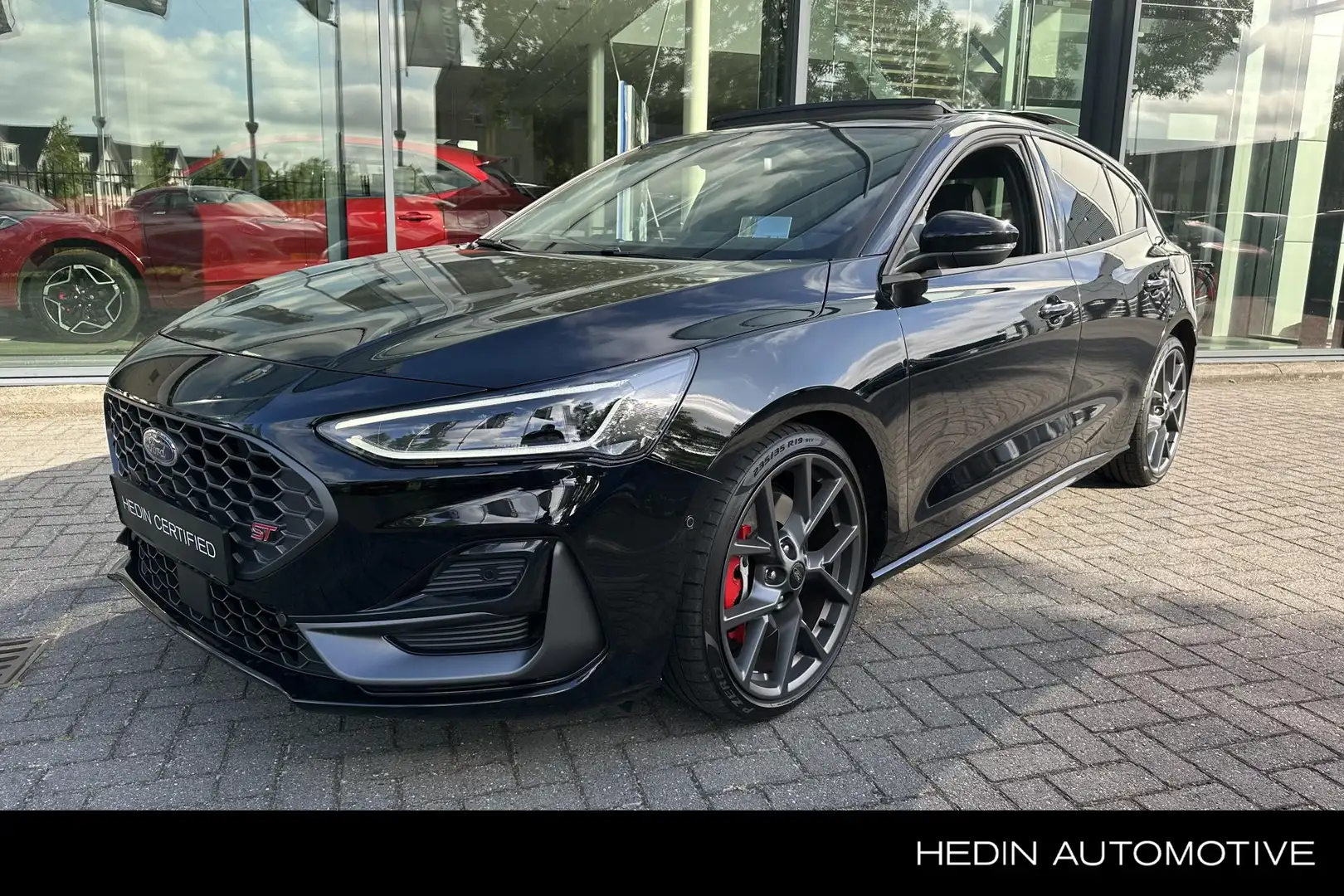 Ford Focus 2.3 EcoBoost 280PK Automaat ST-X | Agate Black | P Nero - 1