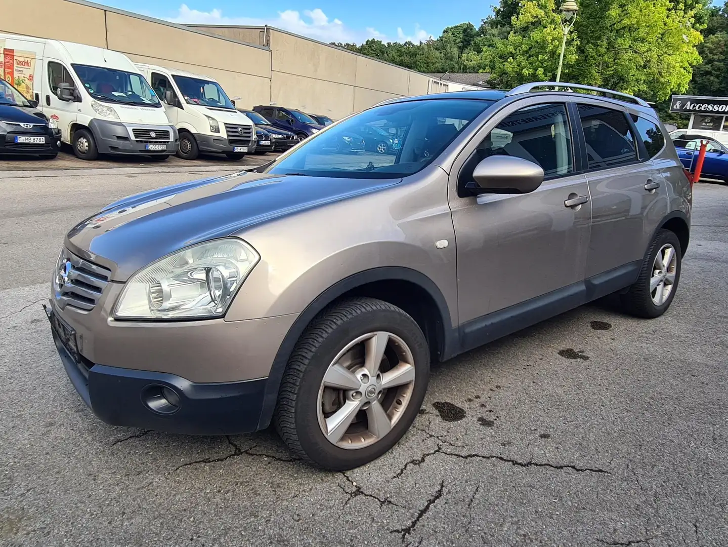 Nissan Qashqai+2 Navi Kamera. Motorprobleme nicht fahrbereit Beige - 1