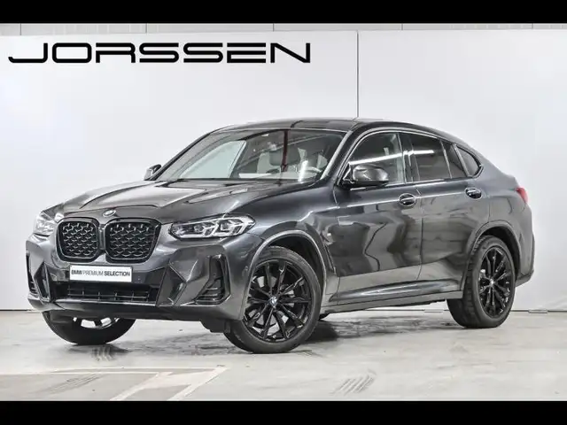 BMW X4 main image