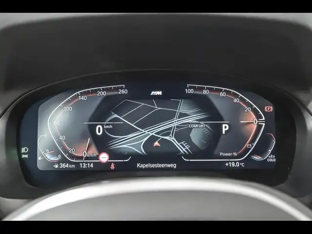 BMW X4 view 10