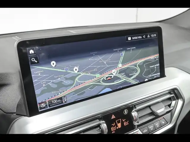 BMW X4 view 14