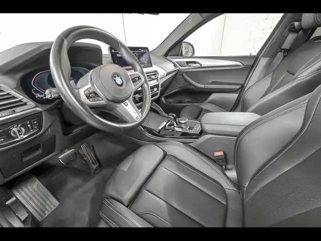 BMW X4 view 6
