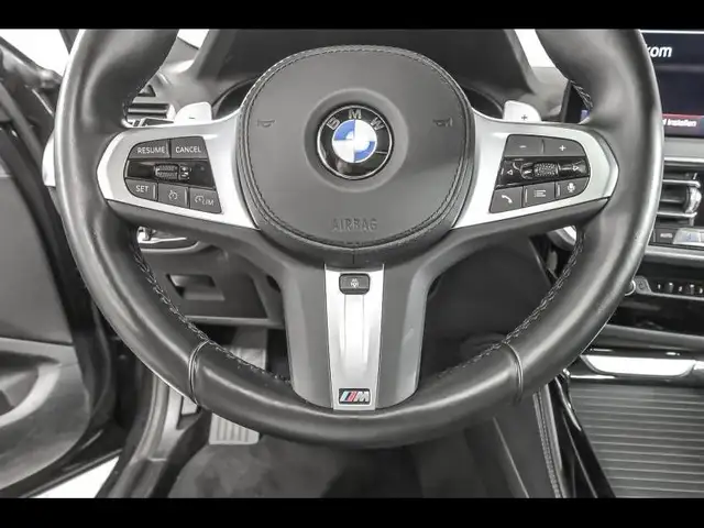 BMW X4 view 9