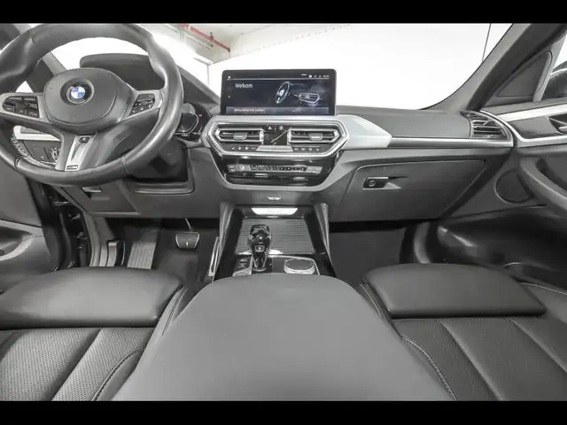 BMW X4 view 7