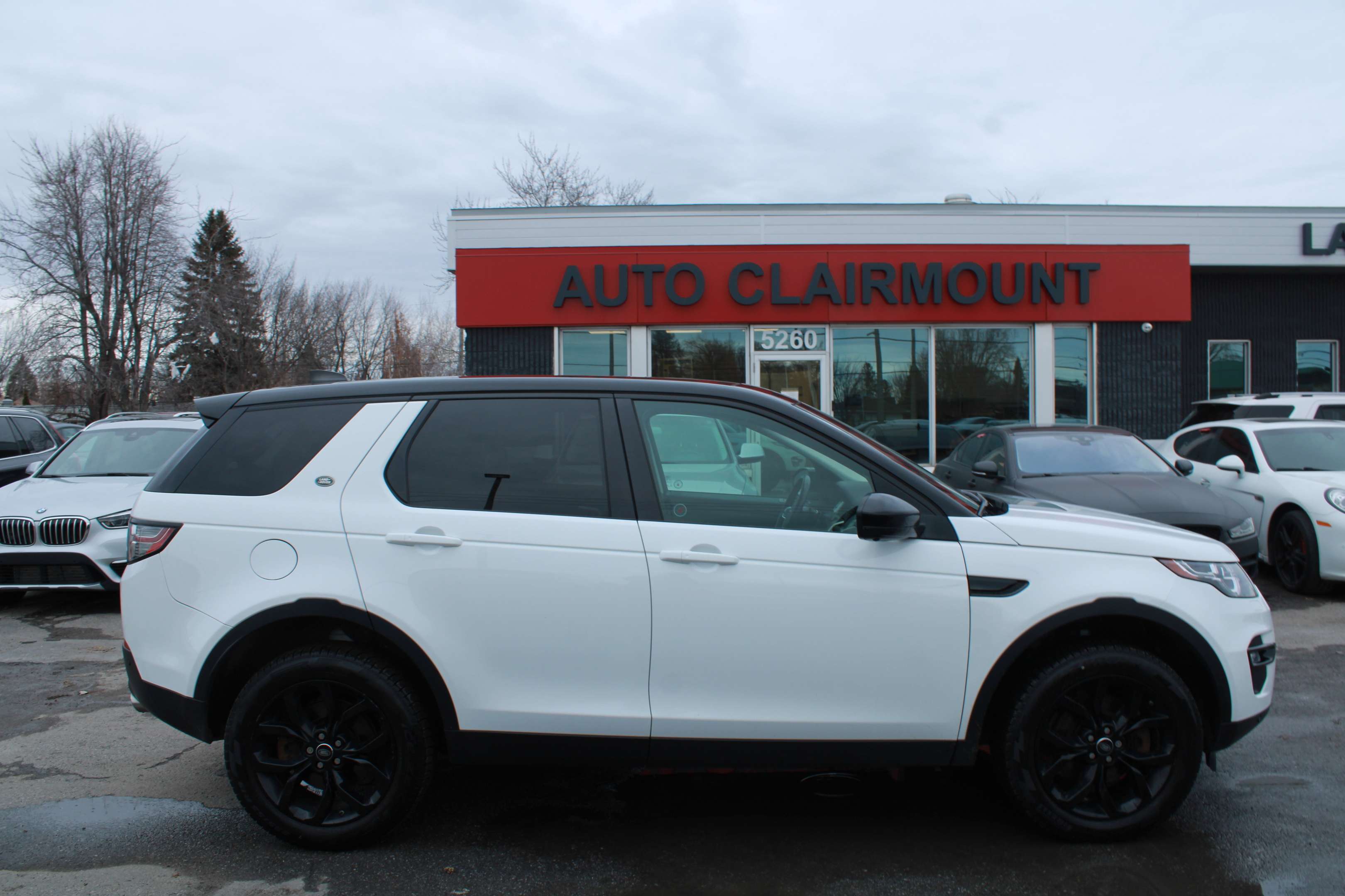 2018 Land Rover Discovery Sport HSE - Image 9