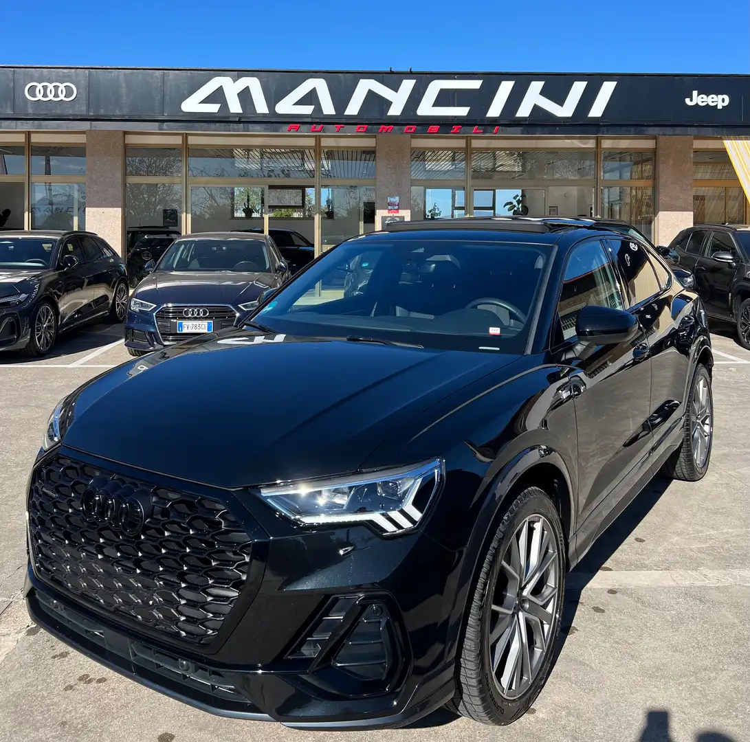 Audi Q3 Q3 Sportback 35 2.0 IdentityBlack quattro s-tronic Nero - 1