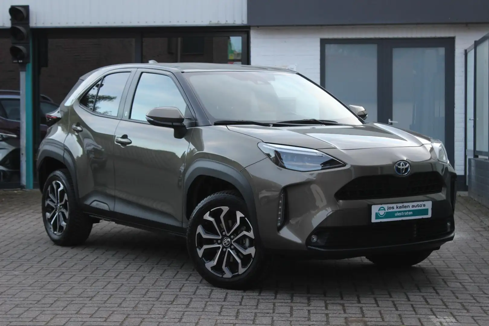 Toyota Yaris Cross 1.5 Hybrid Dynamic Navigatie, Carplay, Keyless, Wi - 1