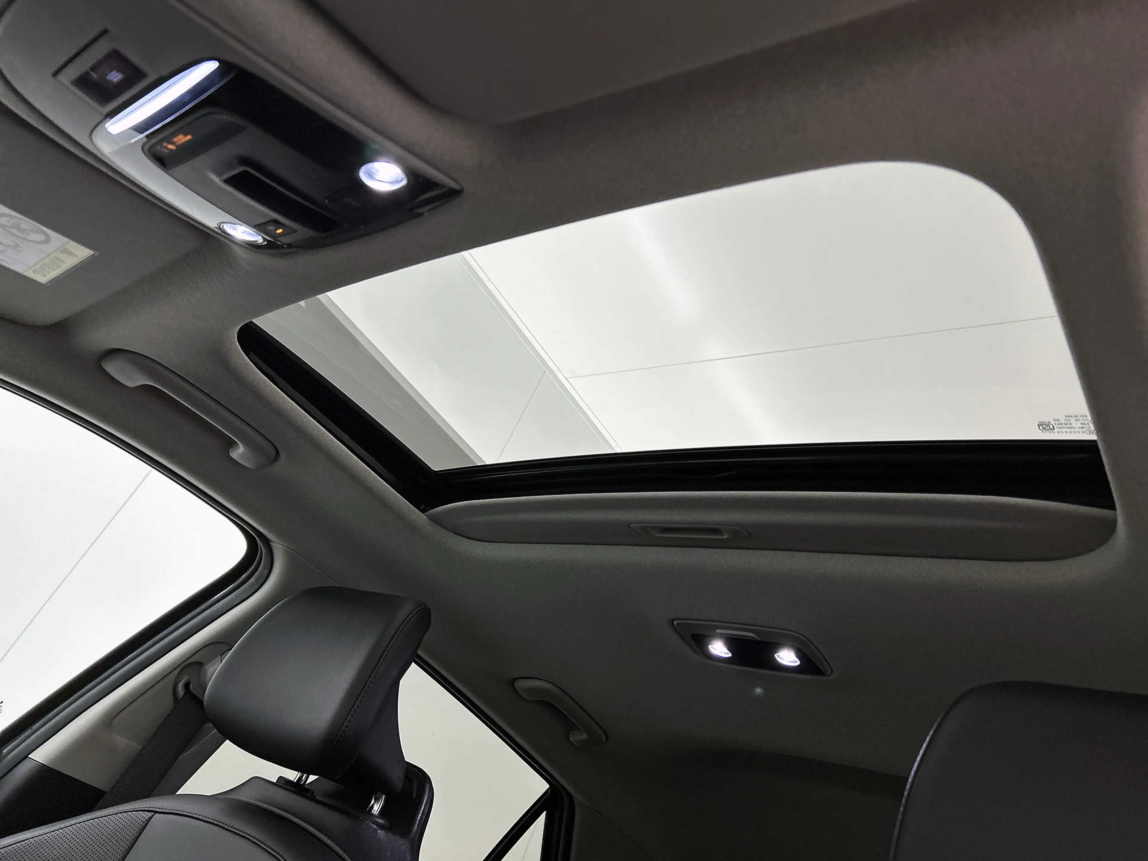 Kia e-Niro EV Plus 64.8 kWh Stoelverwarming en stuurverwarmin — photo 4