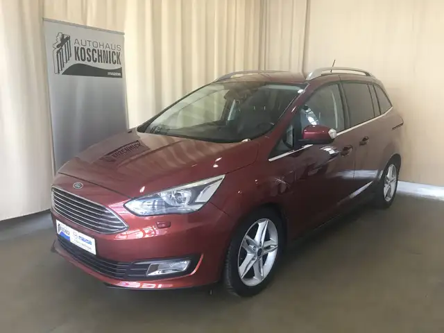 Ford Grand C-Max Titanium