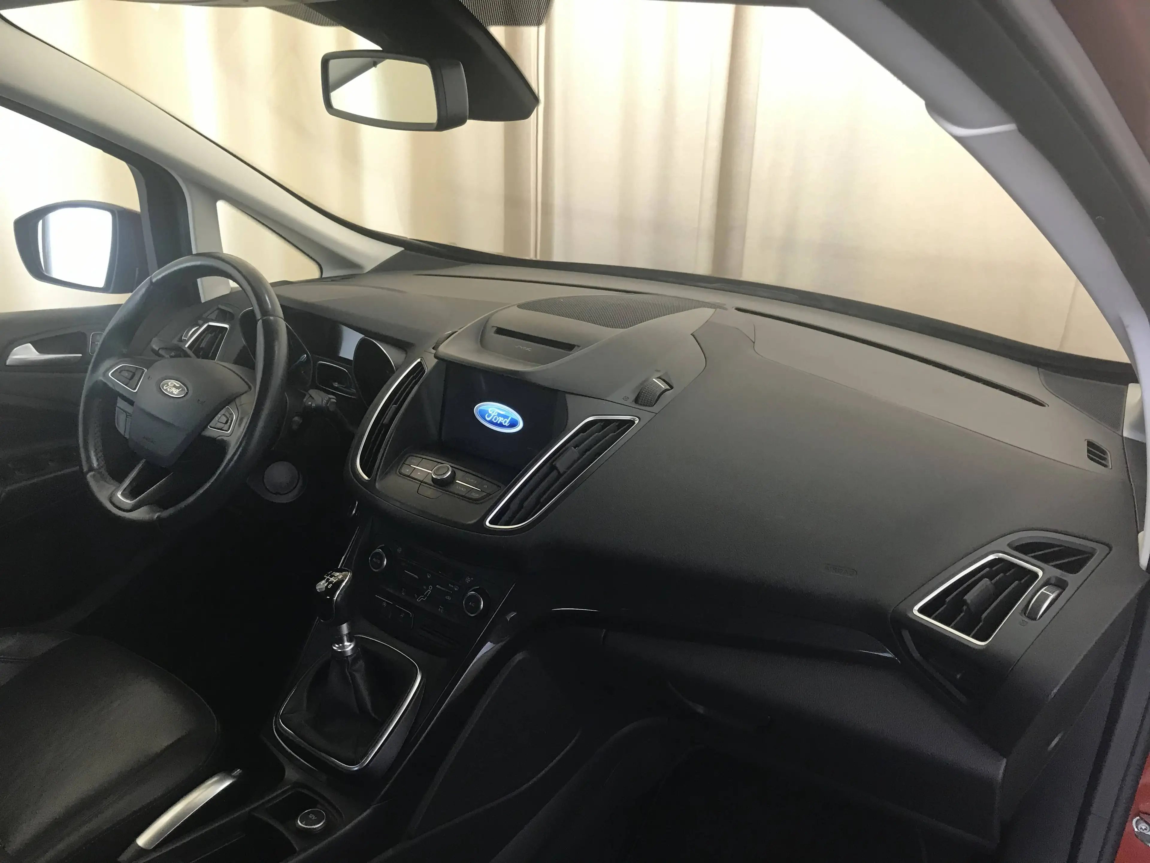 Ford Grand C-Max Titanium — photo 12