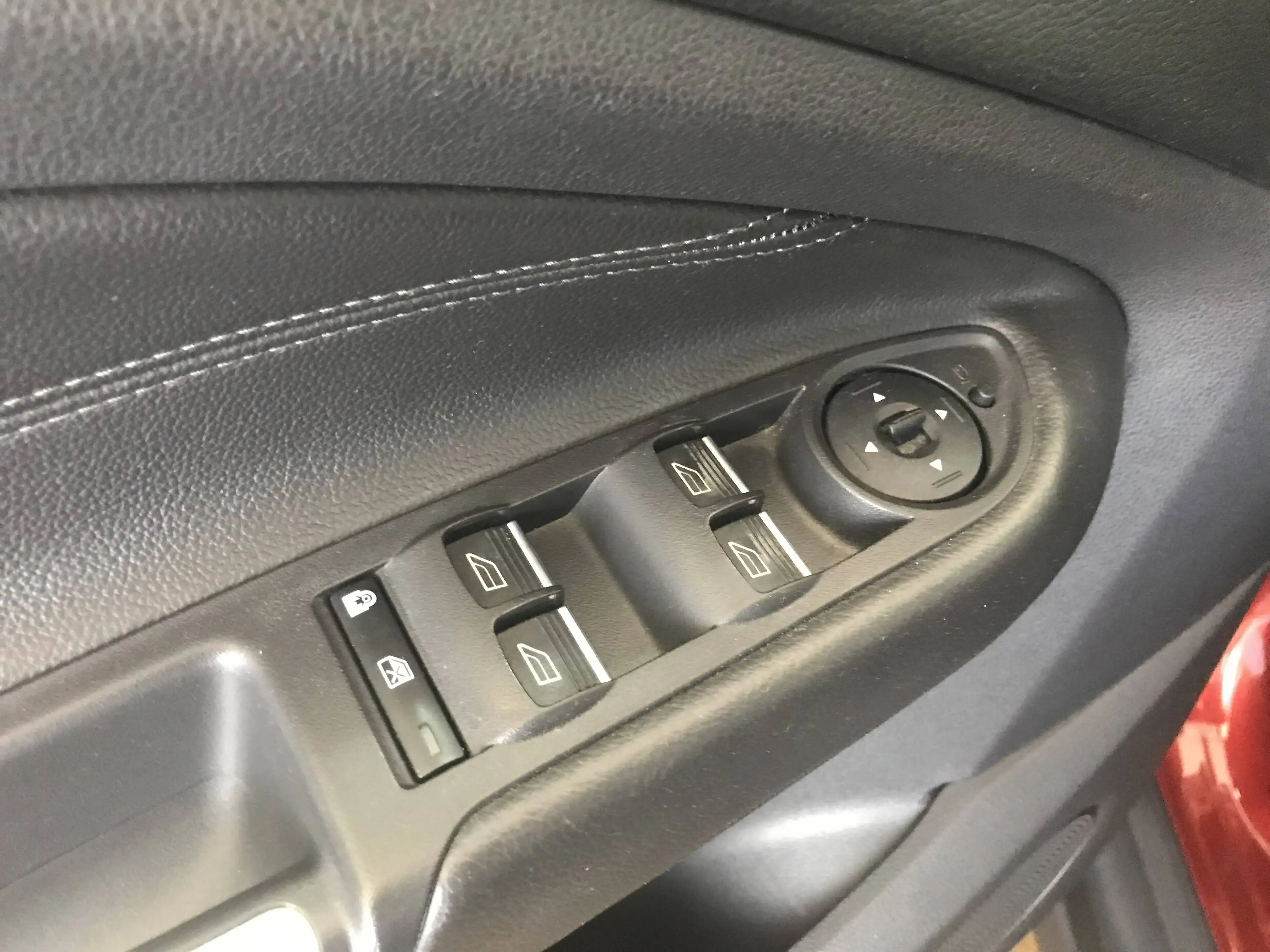 Ford Grand C-Max Titanium — photo 15