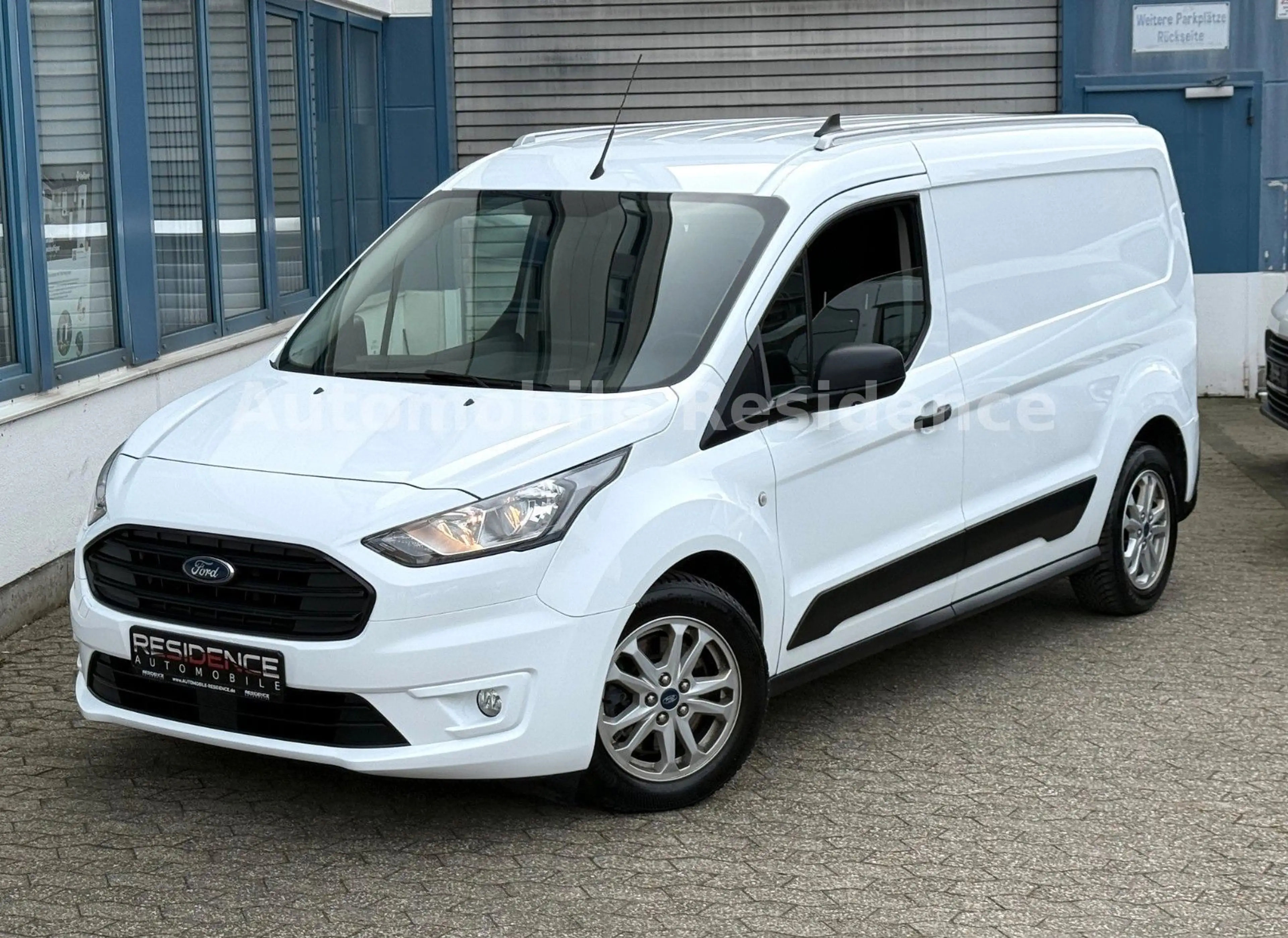 Ford Transit Connect LANG L2 1.5 AUT.*NAVI*AHK*MFL*3S