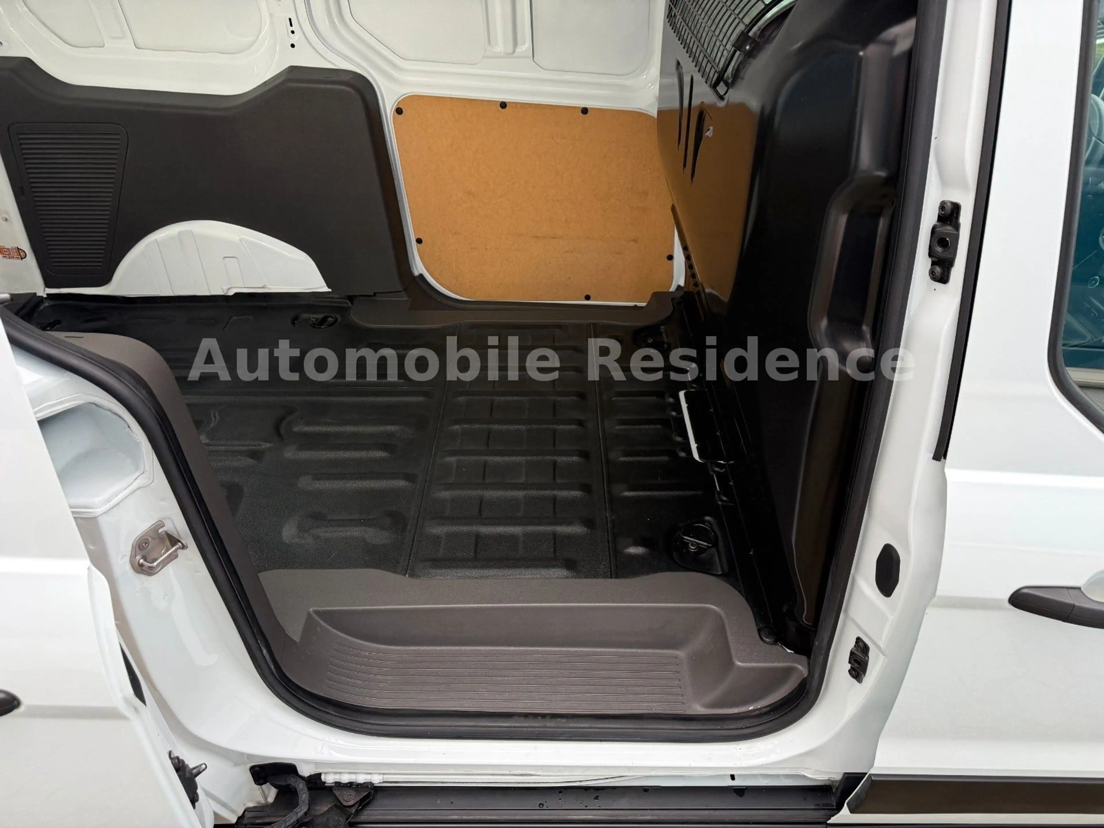 Ford Transit Connect LANG L2 1.5 AUT.*NAVI*AHK*MFL*3S — photo 11