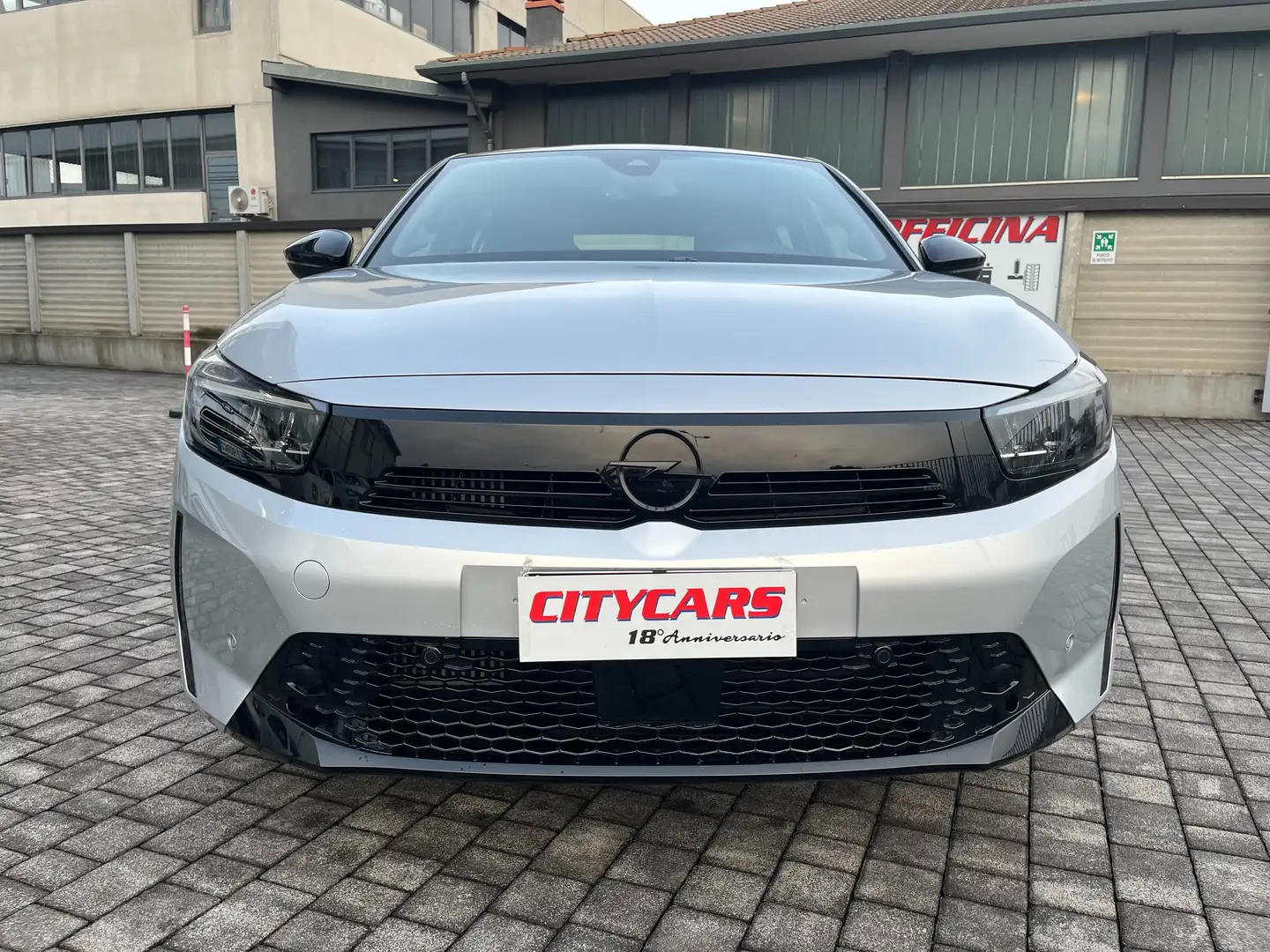 Opel Corsa 1.2 GS Uff. Solo 24000 Km !! Iva deduc. Ok Neop. Argento - 2