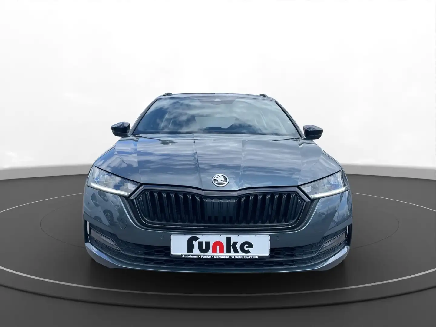 Skoda Octavia Combi Style**AHK**CANTON**HUD** Gris - 2