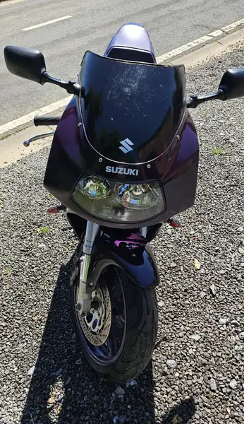 Suzuki GSX-R 750 - foto 6