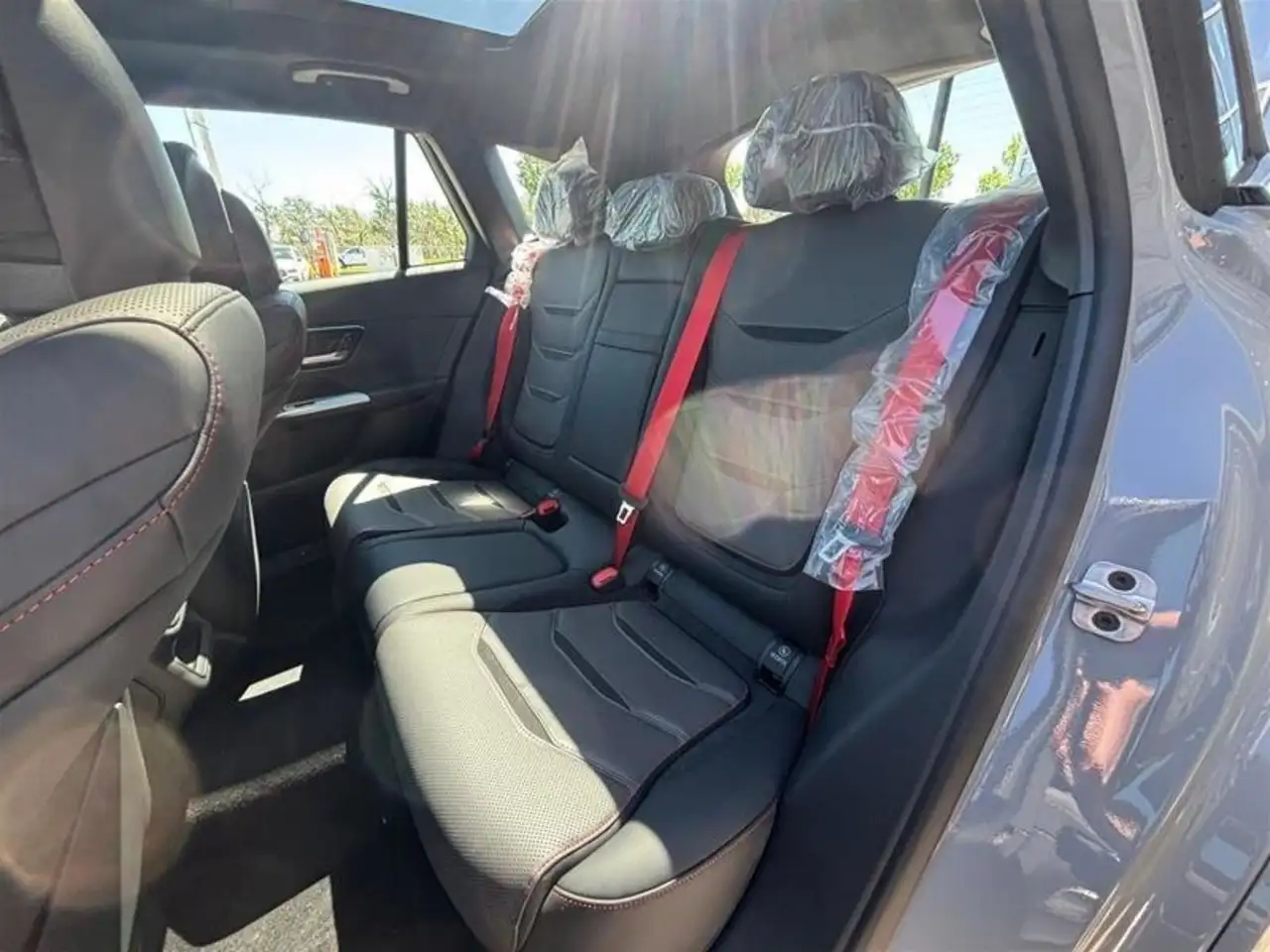 Mercedes-Benz GLC снимка Mercedes-Benz GLC