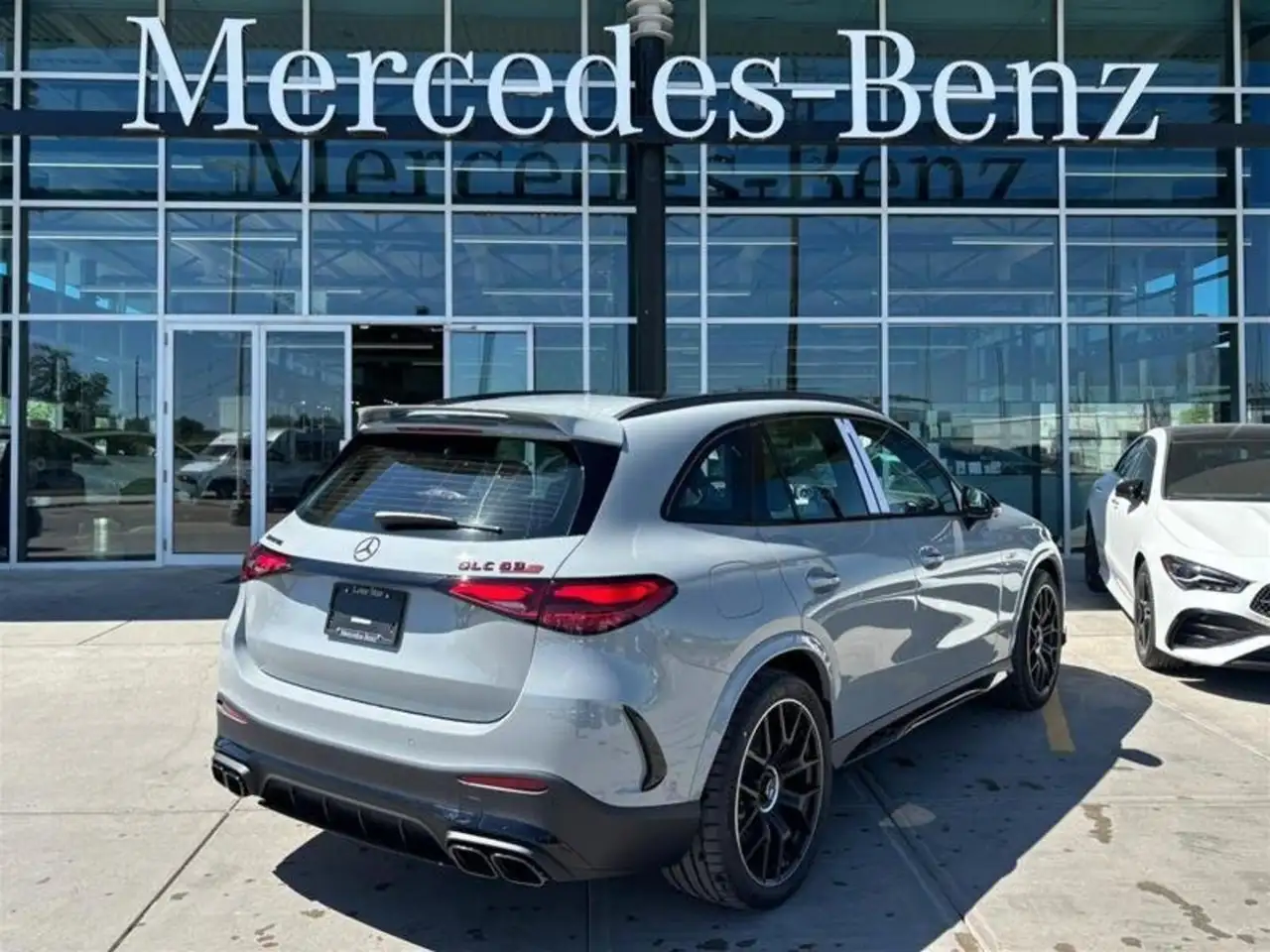 Mercedes-Benz GLC снимка Mercedes-Benz GLC