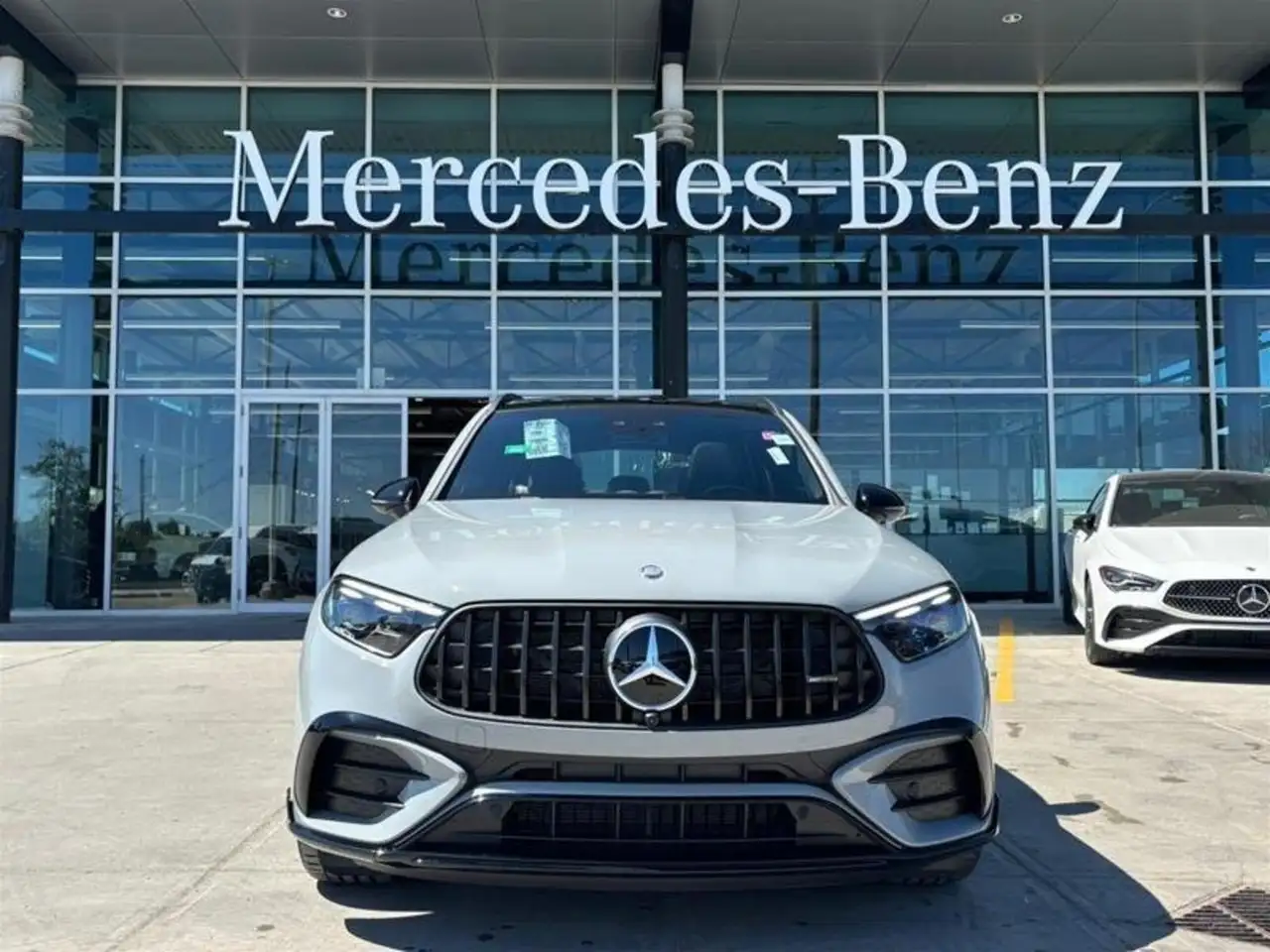 Mercedes-Benz GLC снимка Mercedes-Benz GLC