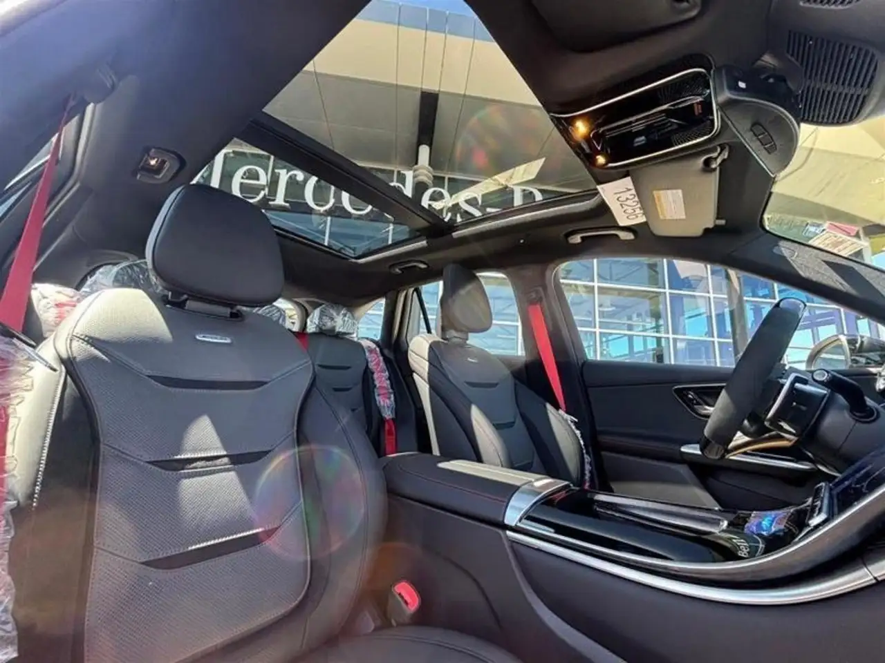 Mercedes-Benz GLC снимка Mercedes-Benz GLC