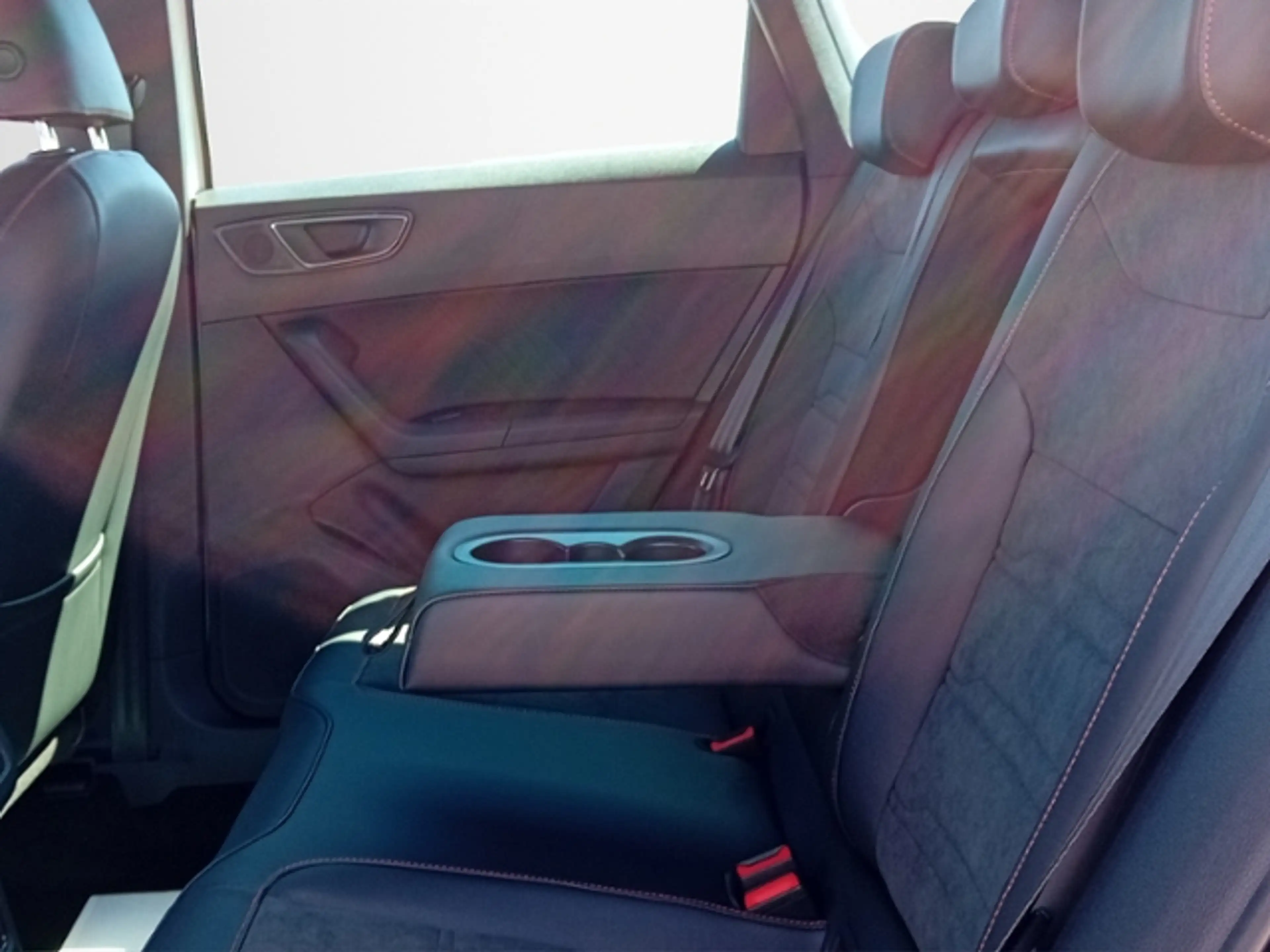 SEAT Ateca 1.5 TSI -Black Edition- — photo 14